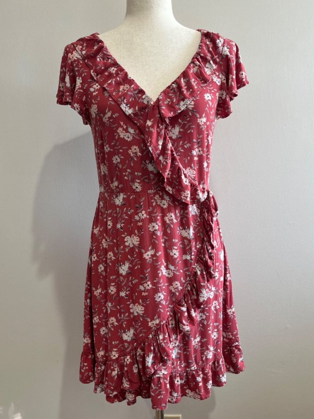 American Eagle Wrap Mini Dress Womens M Pink Floral Ruffle Cottage Coquette